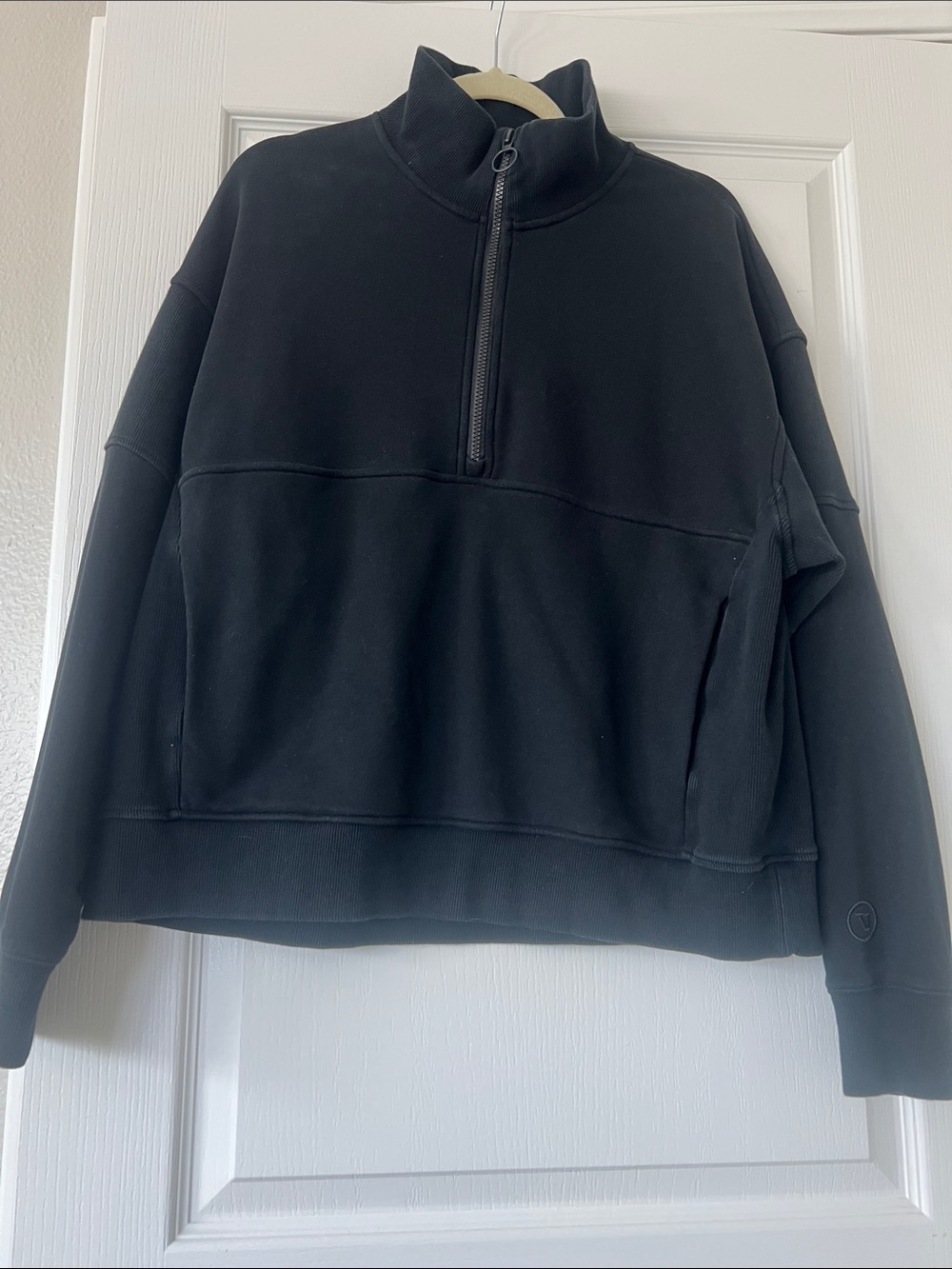 Like New Vuori Sedona Ribbed Black Half-Zip Pullover Top size XL